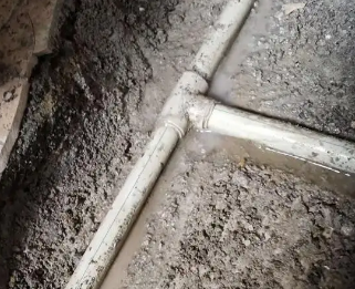 龙沙漏水维修电话
